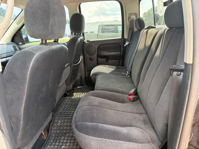 Used 2004 Black Dodge SLT image 7