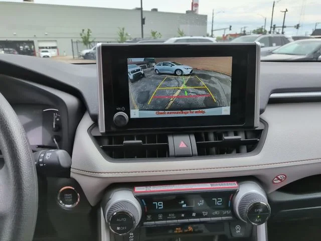 Used 2025 White Toyota XLE image 18