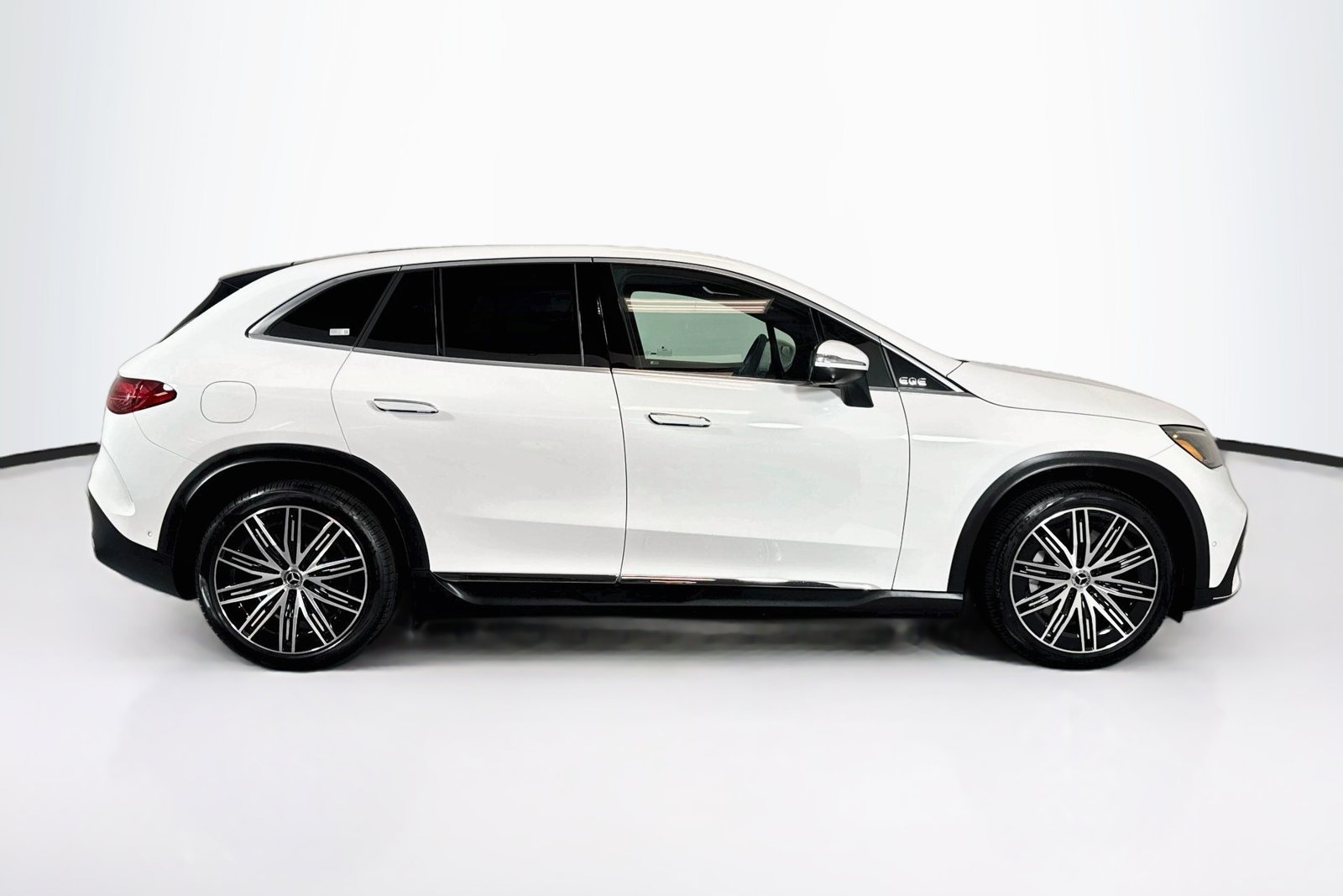 Certified Used 2024 Polar White Mercedes-Benz EQE 350+ image 4