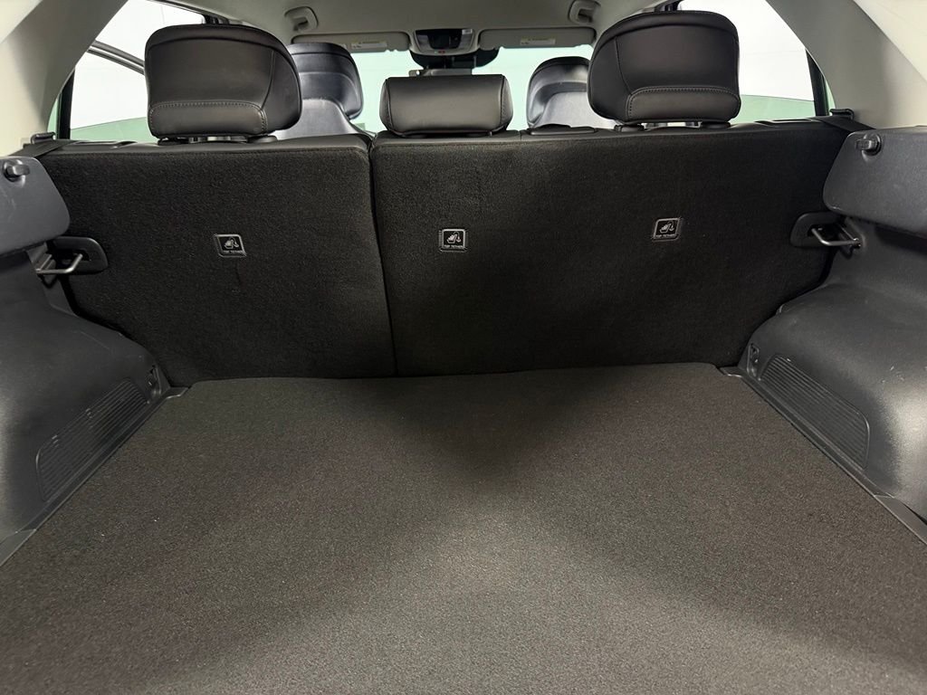 Used 2025 Gray Kia Wind image 21