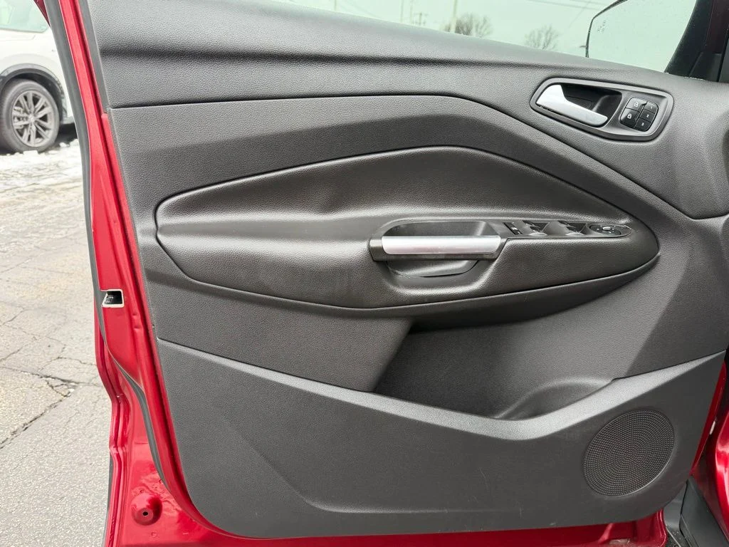 Used 2013 Red Ford Titanium image 12