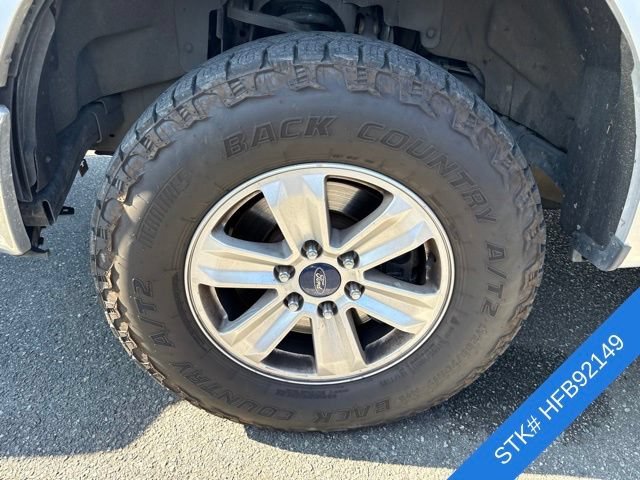 Used 2017  Ford XL 4WD SuperCrew 5.5