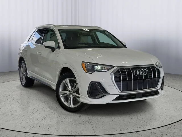 2020 Audi Q3 45 TFSI S Line Premium quattro's photo