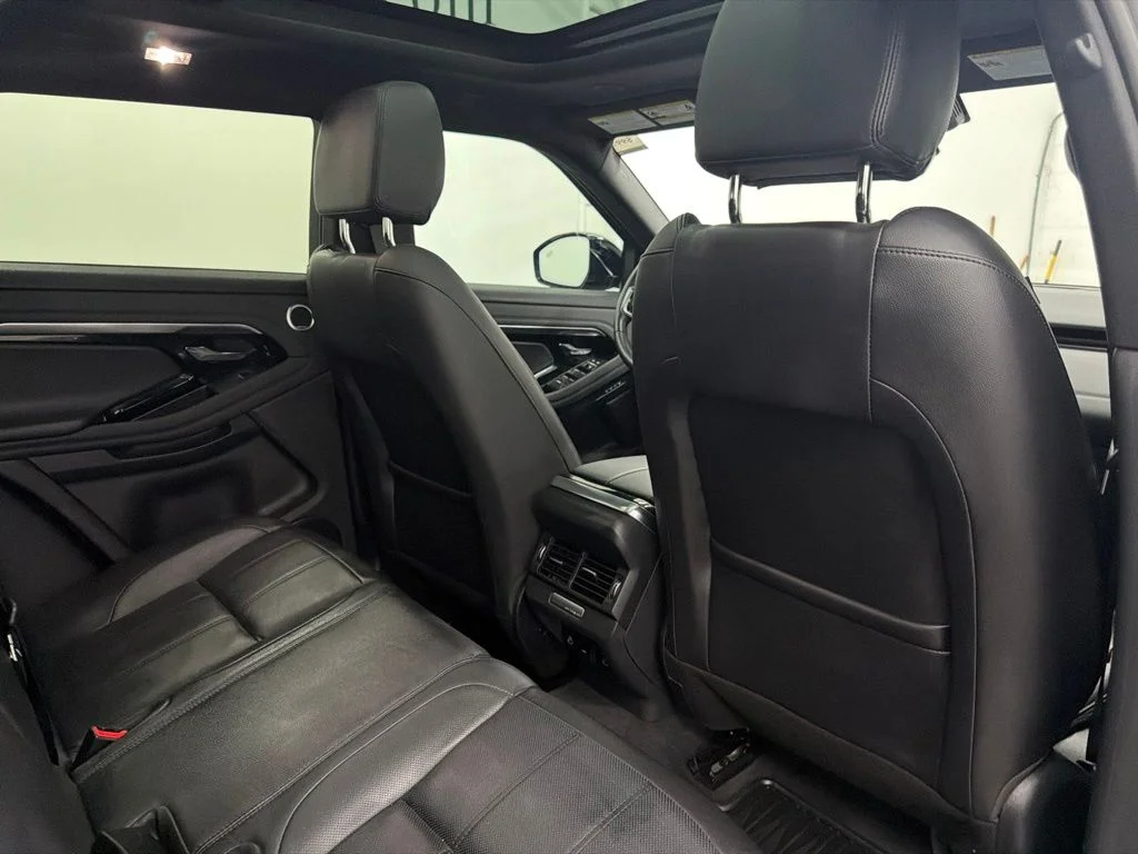 Used 2023 Black Land Rover SE image 24