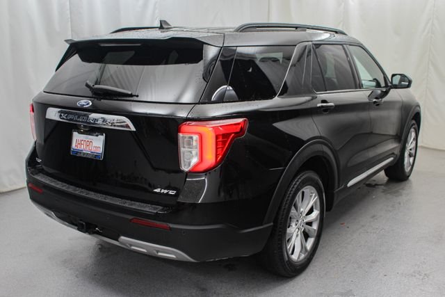 Certified Used 2023 Agate Black Metallic Ford XLT image 10