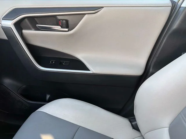 2019 Toyota RAV4 Limited - Photo 22