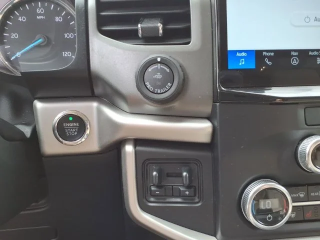 Used 2023 Red Ford XLT image 26