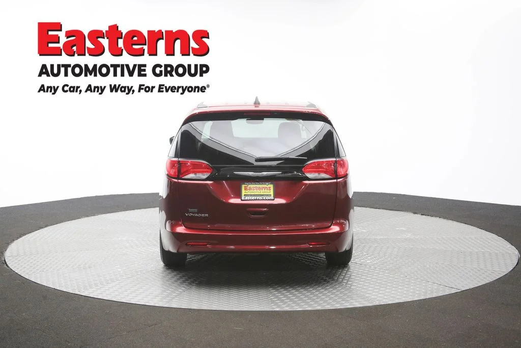 Used 2023 Red Chrysler LX image 33