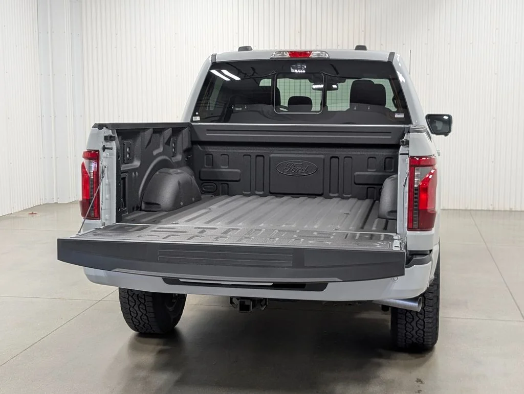 New 2026 Avalanche Ford XLT image 25