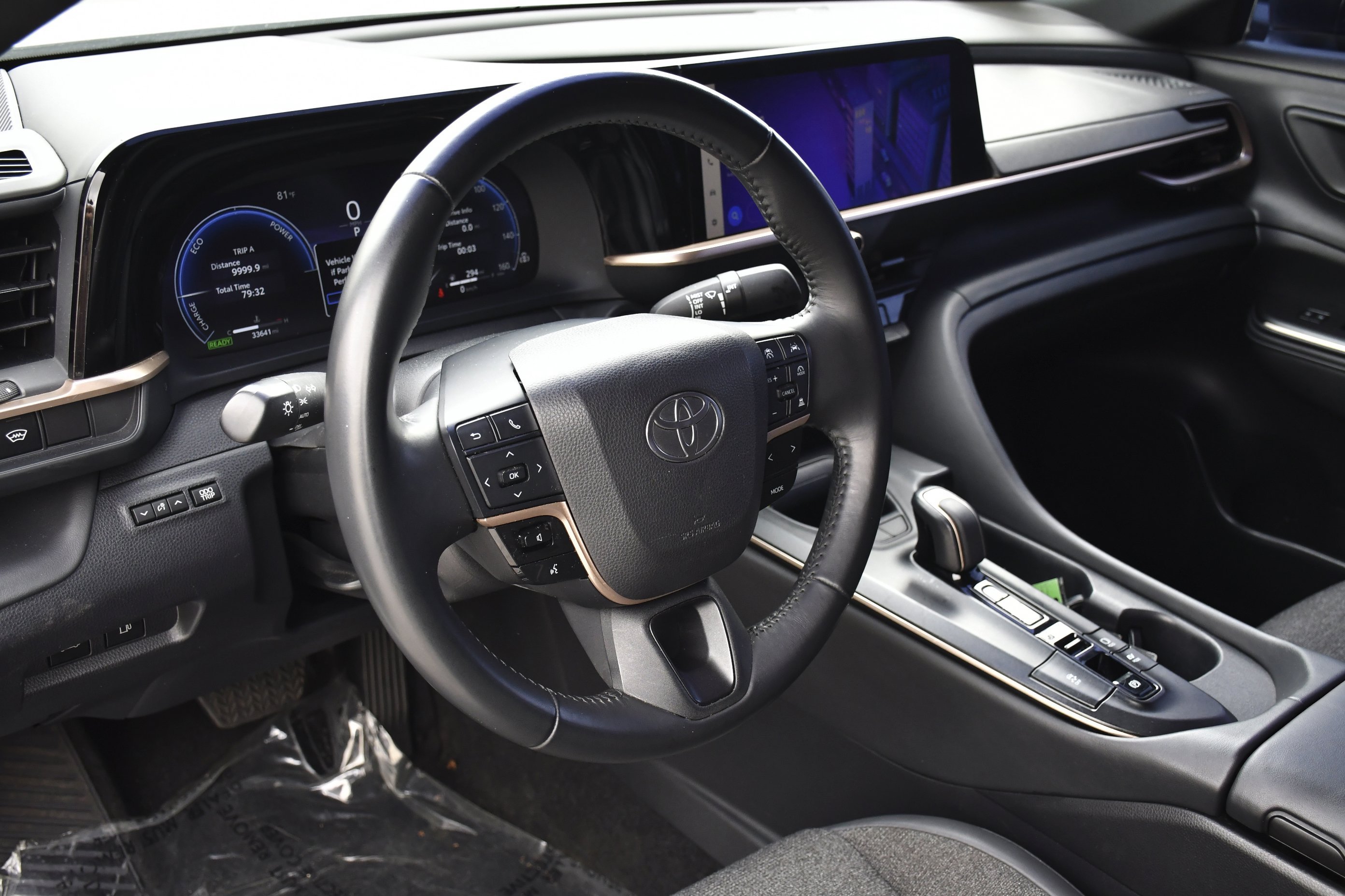2023 Toyota Crown XLE - Photo 22