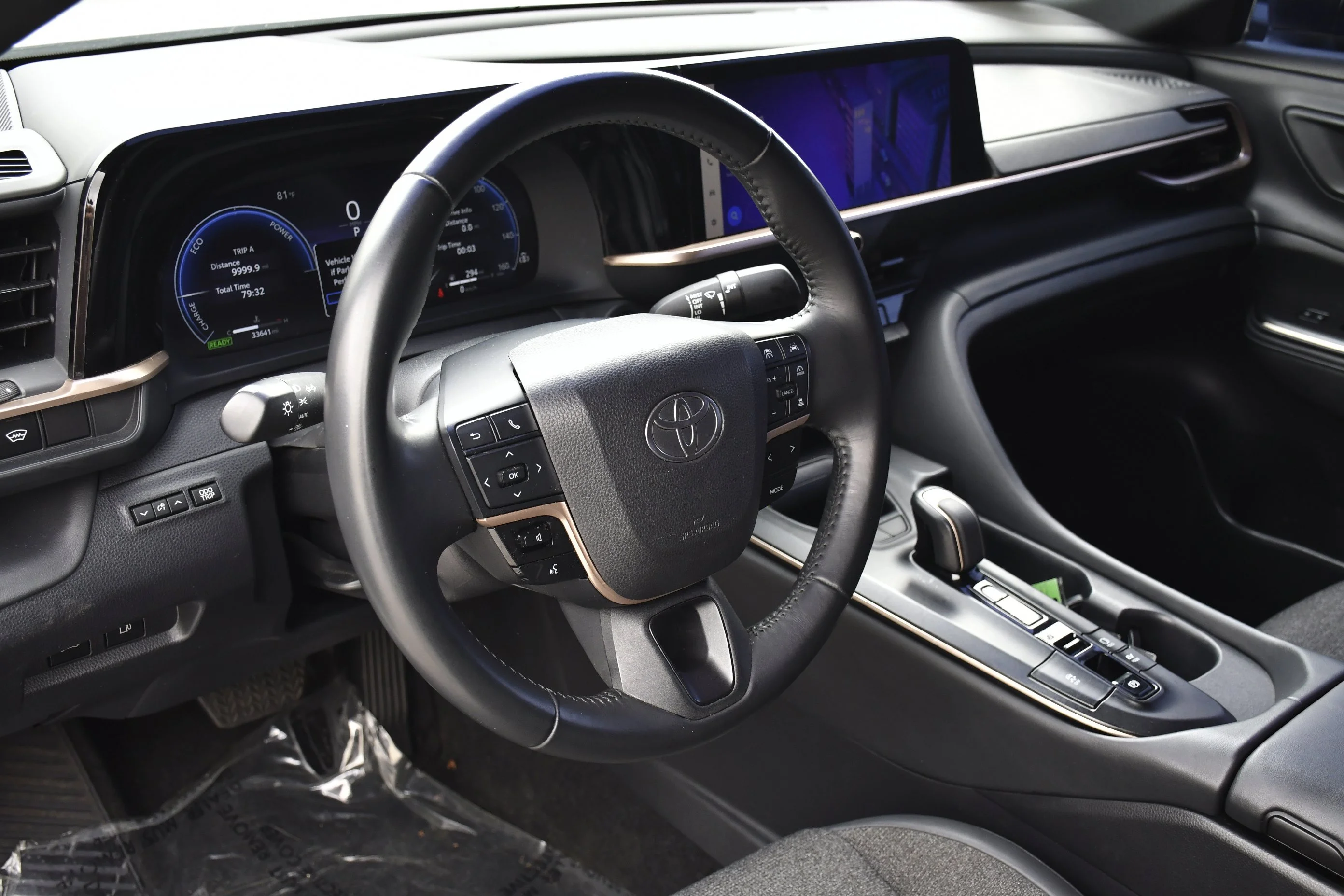 2023 Toyota Crown XLE - Photo 22