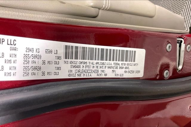 Used 2012 Red Jeep Laredo image 13