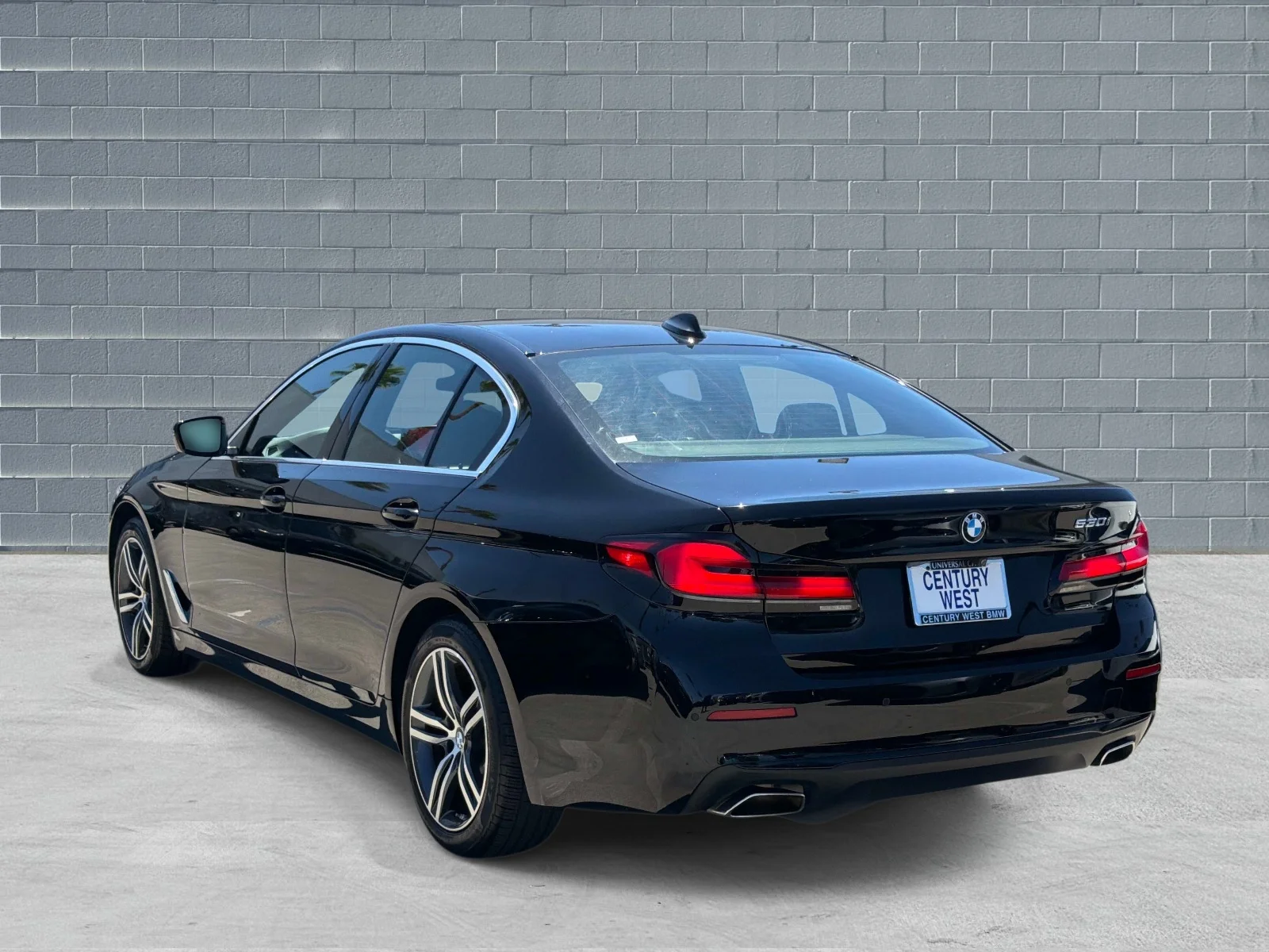 Used 2023 Jet Black BMW 530i Sedan image 3
