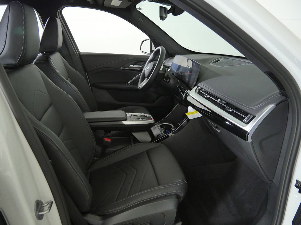 Used 2026 Alpine White BMW xDrive28i image 20
