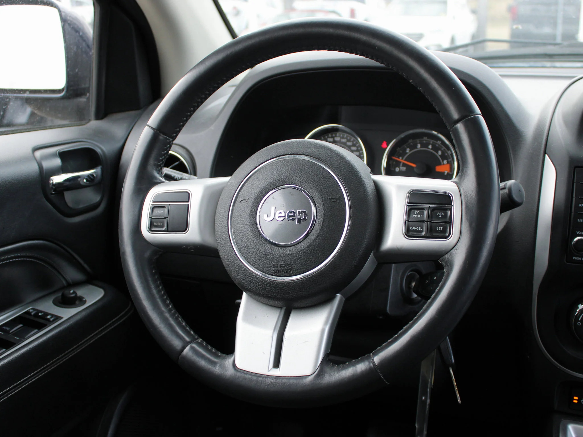 Used 2015 Blue Jeep High Altitude * Mechanic Special | Heated Seats | No Accidents | Remote Start | Backup Camera image 4