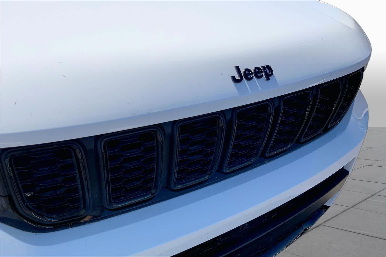 Used 2025 Bright White Clearcoat Jeep Altitude image 27