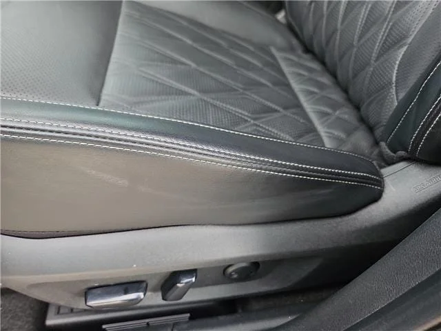Used 2024 Everest White Pearl Nissan Platinum image 17