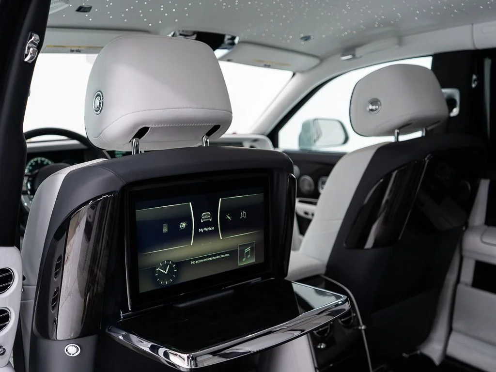 Certified Used 2023 Bespoke Crystal over Arctic White Rolls-Royce  image 25