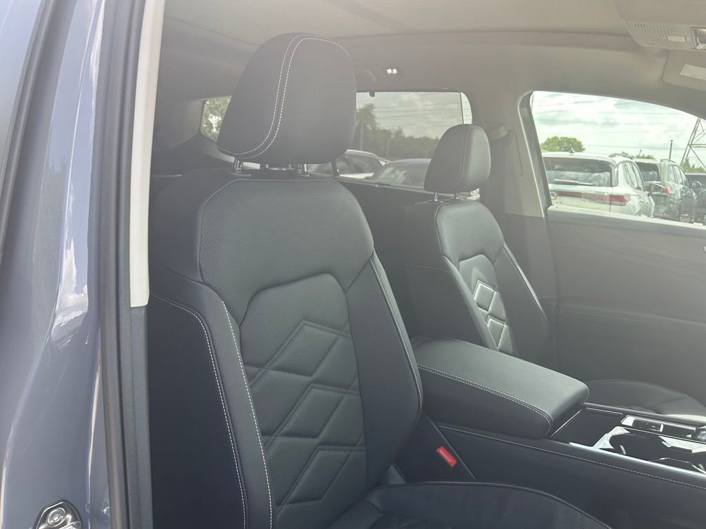 New 2026 Gray Volkswagen SE w/Technology image 30