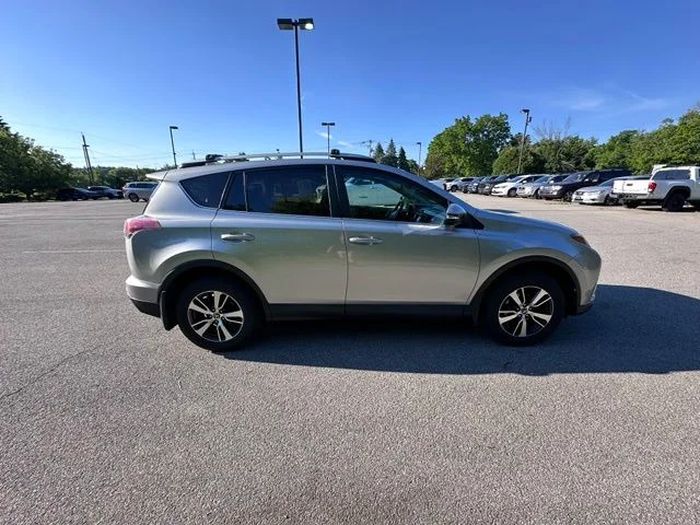 Used 2016 Silver Toyota XLE image 2