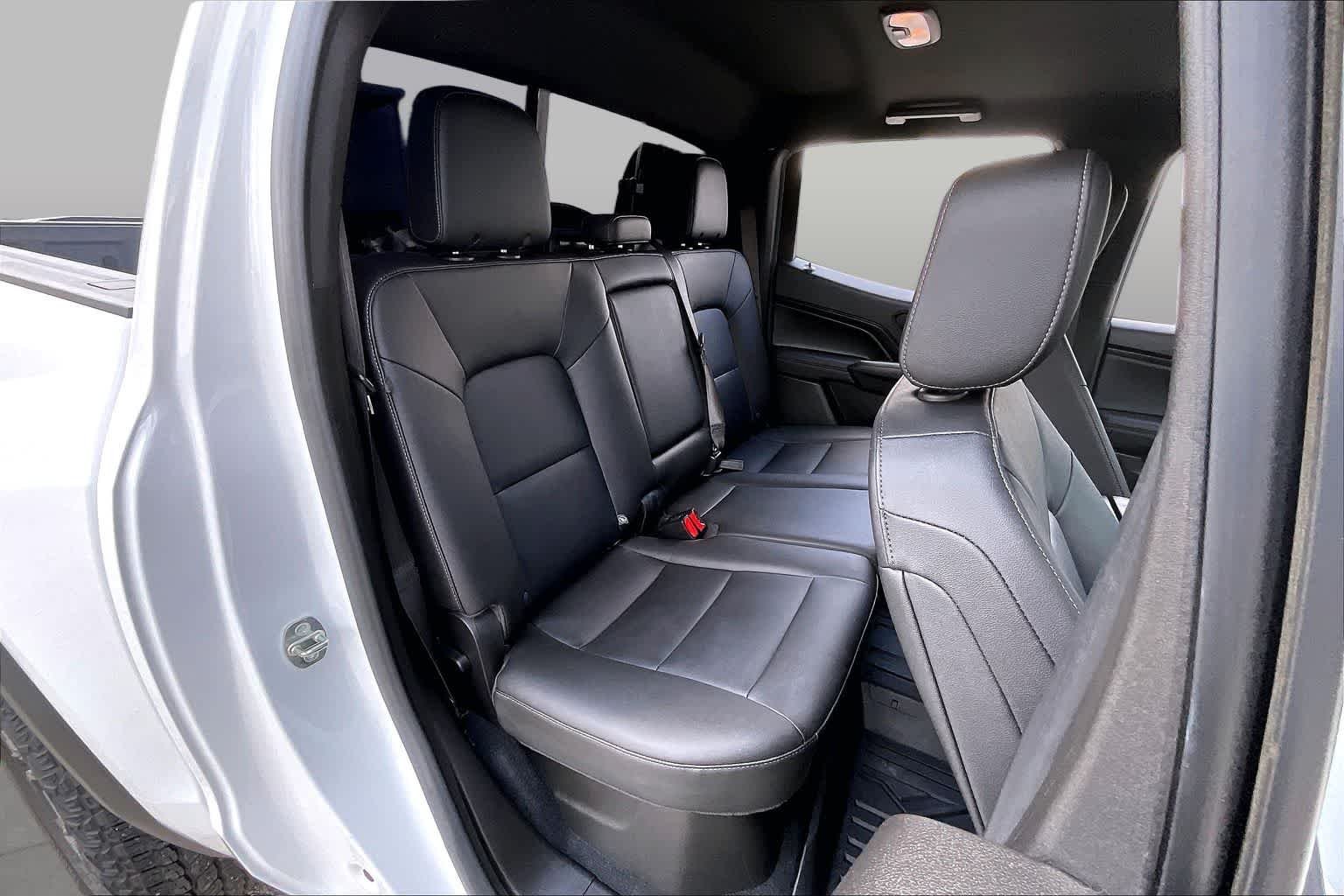 Used 2023 Summit White GMC 2WD Elevation image 19