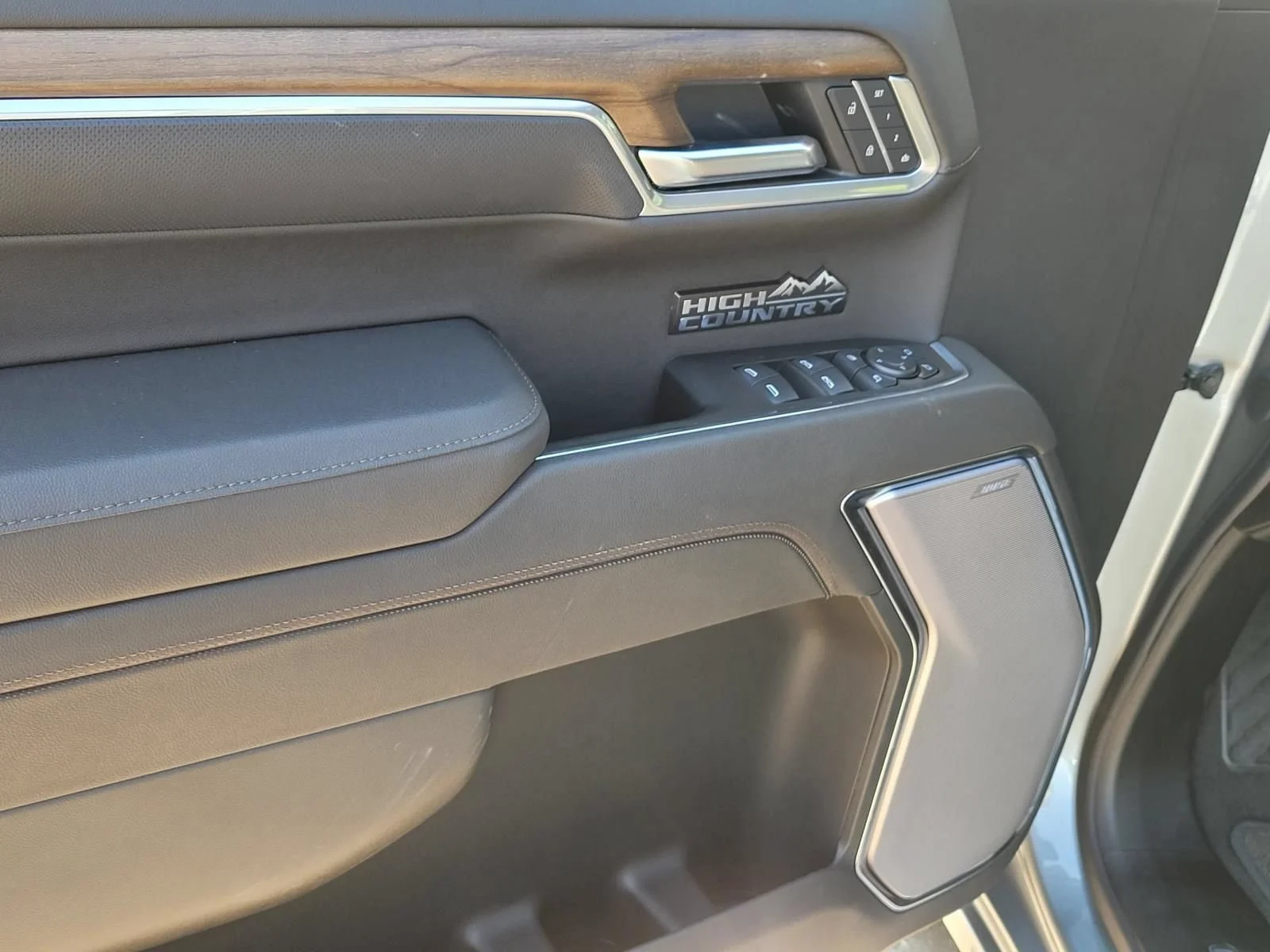 2026 Chevrolet Silverado 1500 High Country - Photo 13