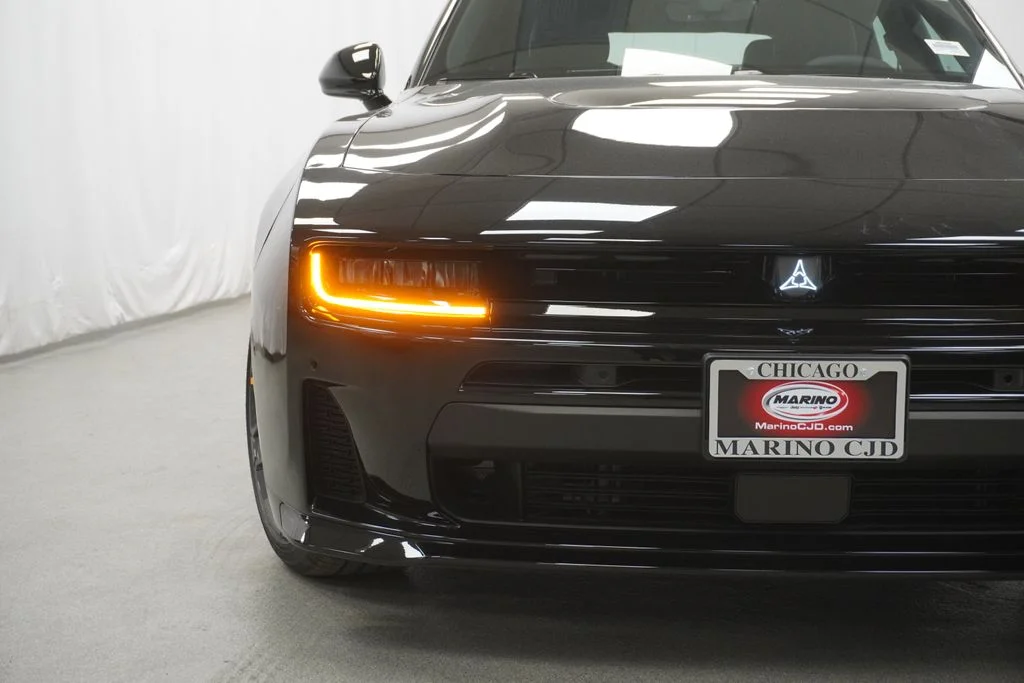 New 2026 Diamond Black Crystal Pearlcoat Dodge Scat Pack image 5
