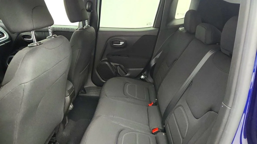 Used 2020 Jetset Blue Clearcoat Jeep Latitude 4x4 with Remote Start image 19