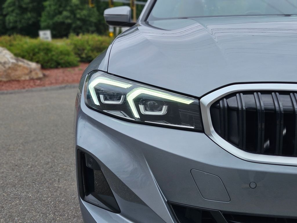 Used 2024 Skyscraper Grey Metallic BMW 330i xDrive image 9