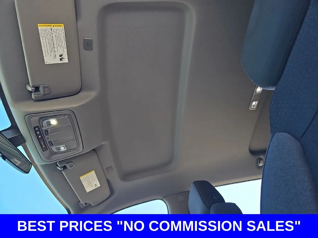 Used 2019 White Chevrolet LT image 29