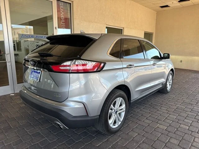 Used 2020 Iconic Silver Metallic Ford SEL image 4