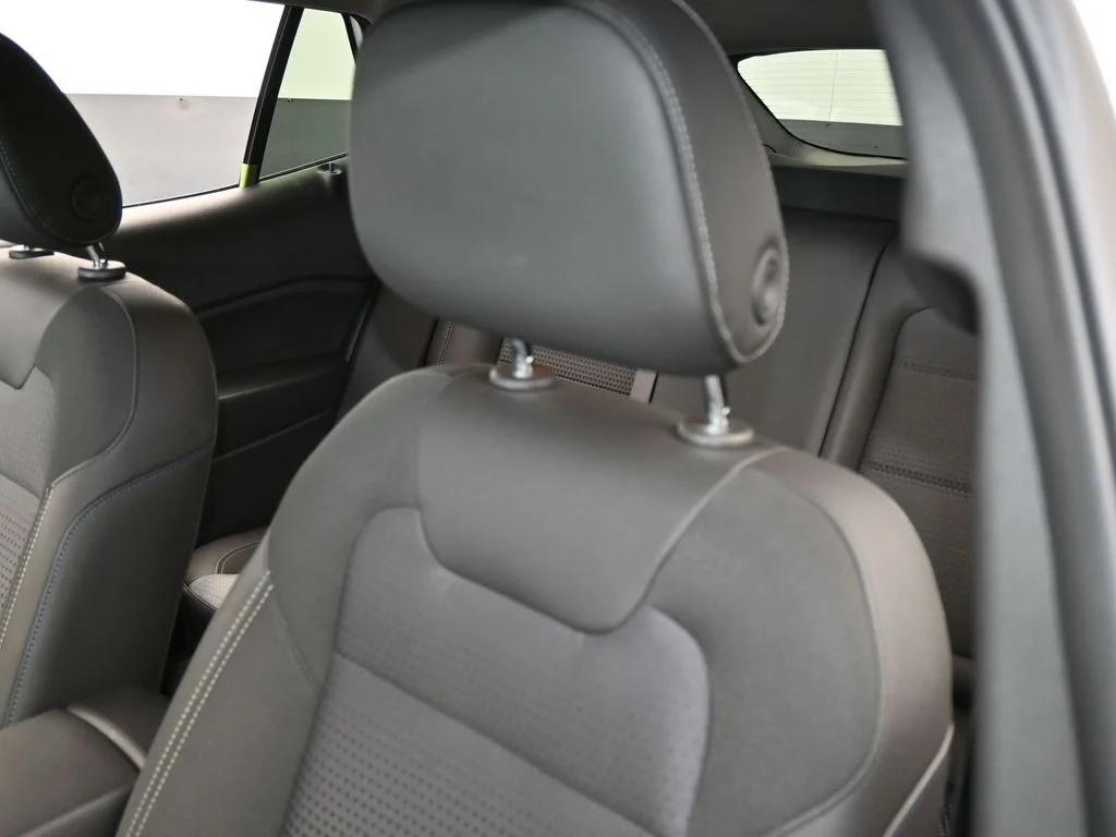 Used 2025 Summit White Chevrolet LT image 16