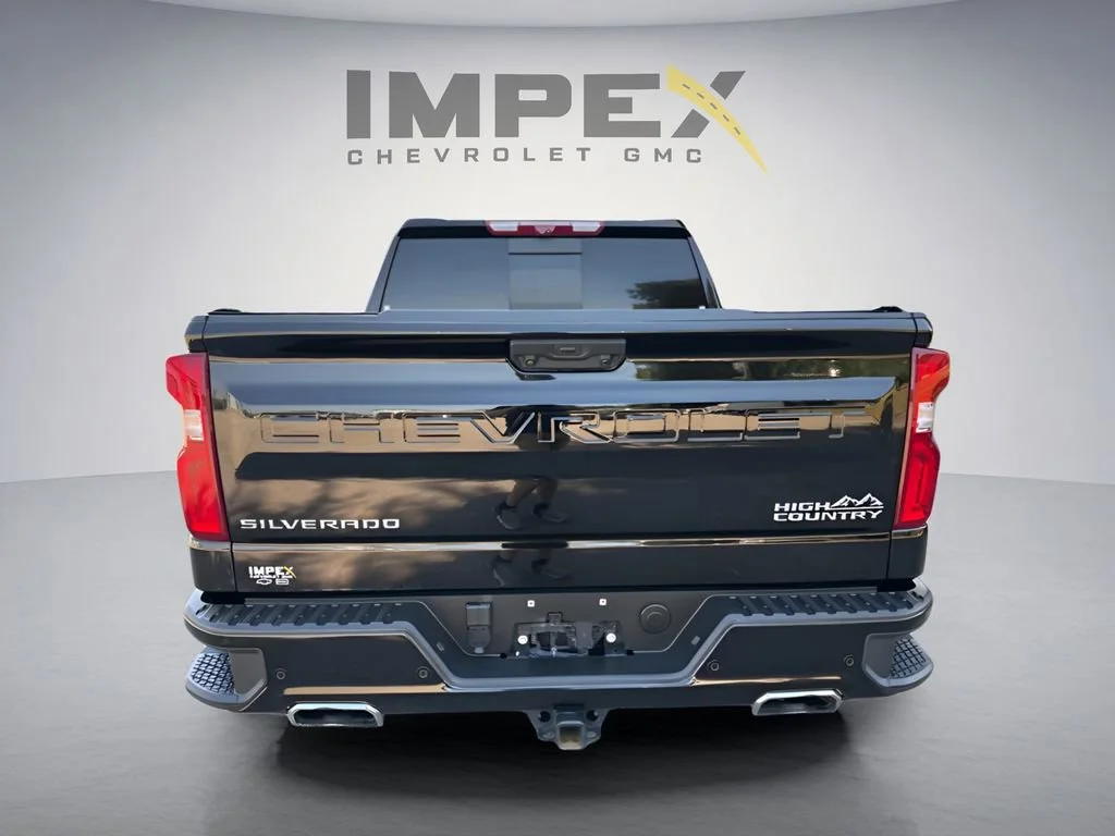 Used 2023 Black Chevrolet High Country image 4