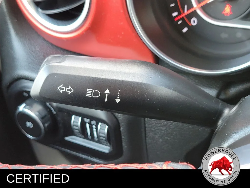 Used 2022 White Jeep Rubicon image 27