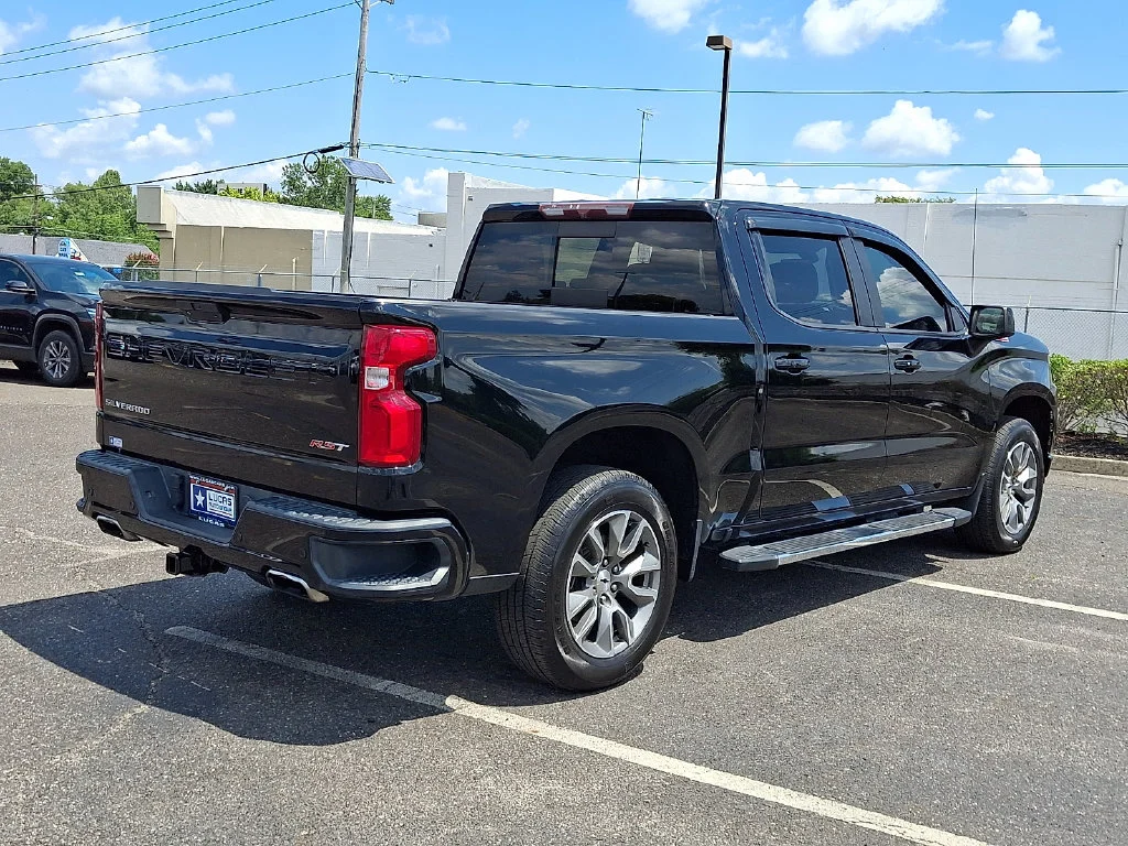 Used 2020 Black Chevrolet RST image 12