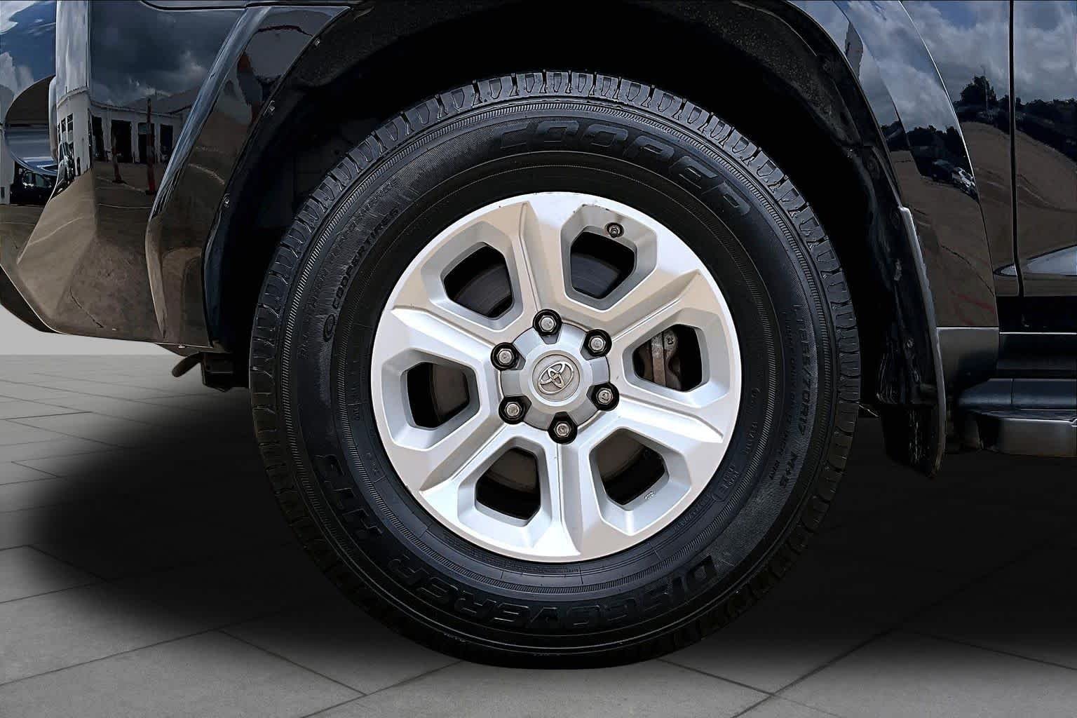 Used 2015 Attitude Black Metallic Toyota SR5 image 11