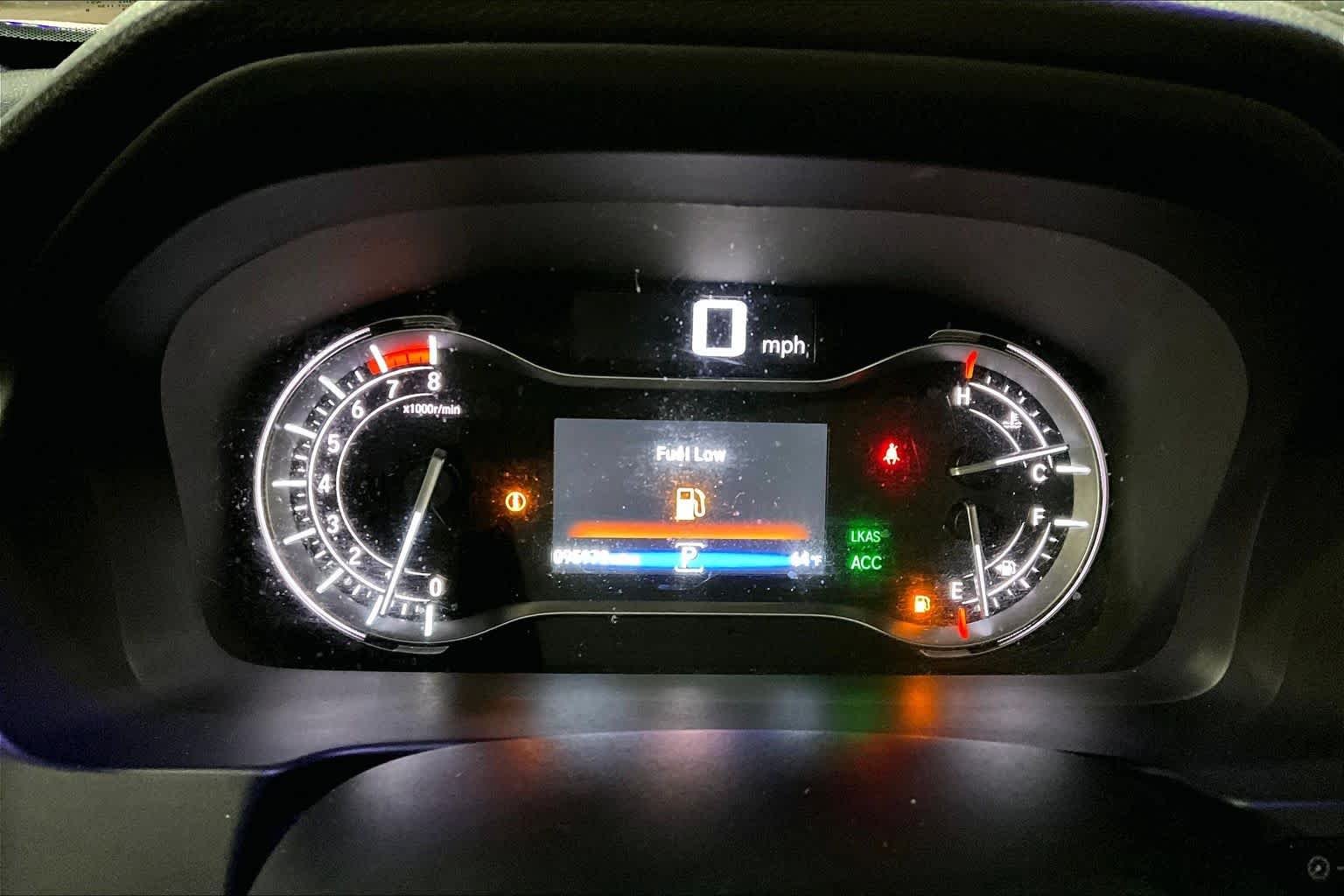 Used 2018 Deep Scarlet Pearl Honda Touring image 25