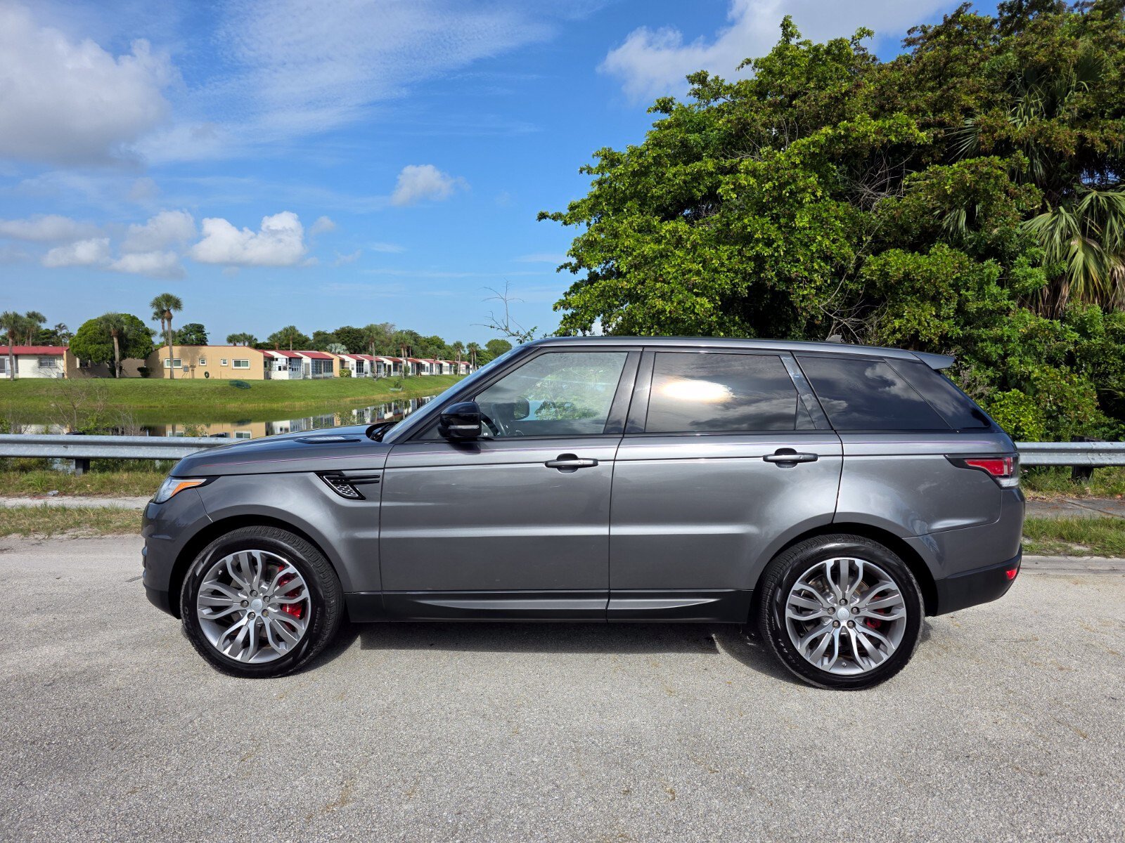 Used 2016 Corris Grey Land Rover 5.0L V8 Supercharged image 7