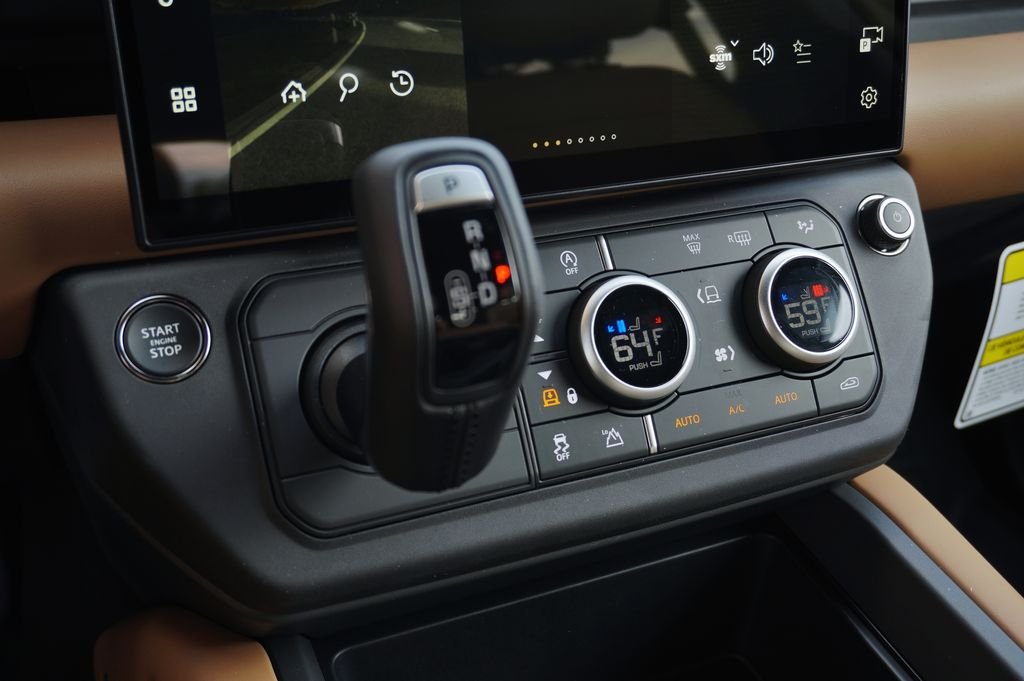New 2026 Woolstone Green Land Rover S image 25