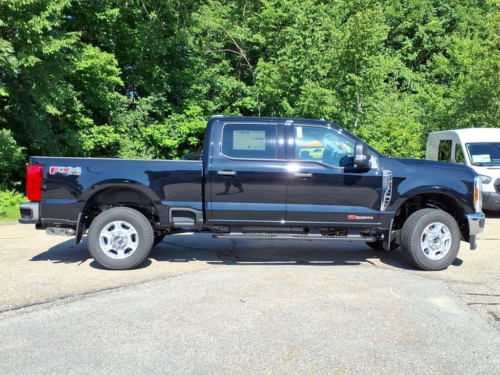 New 2026 Agate Black Metallic Ford F-350® XLT image 4