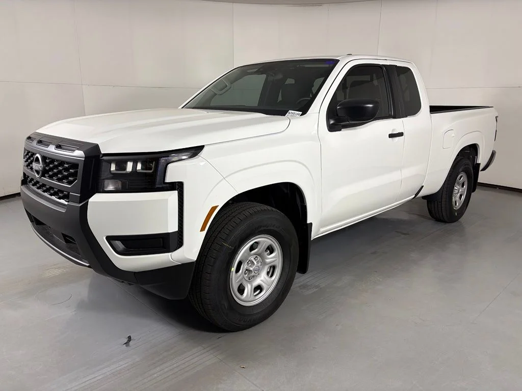 New 2026 Glacier White Nissan King Cab® S image 4