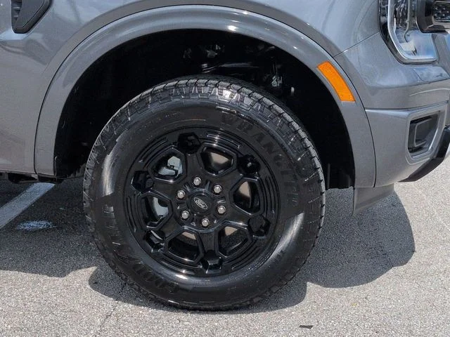 New 2026 Carbonized Gray Metallic Ford XLT image 11