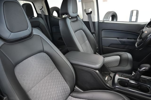 2022 Chevrolet Colorado Z71 - Photo 10