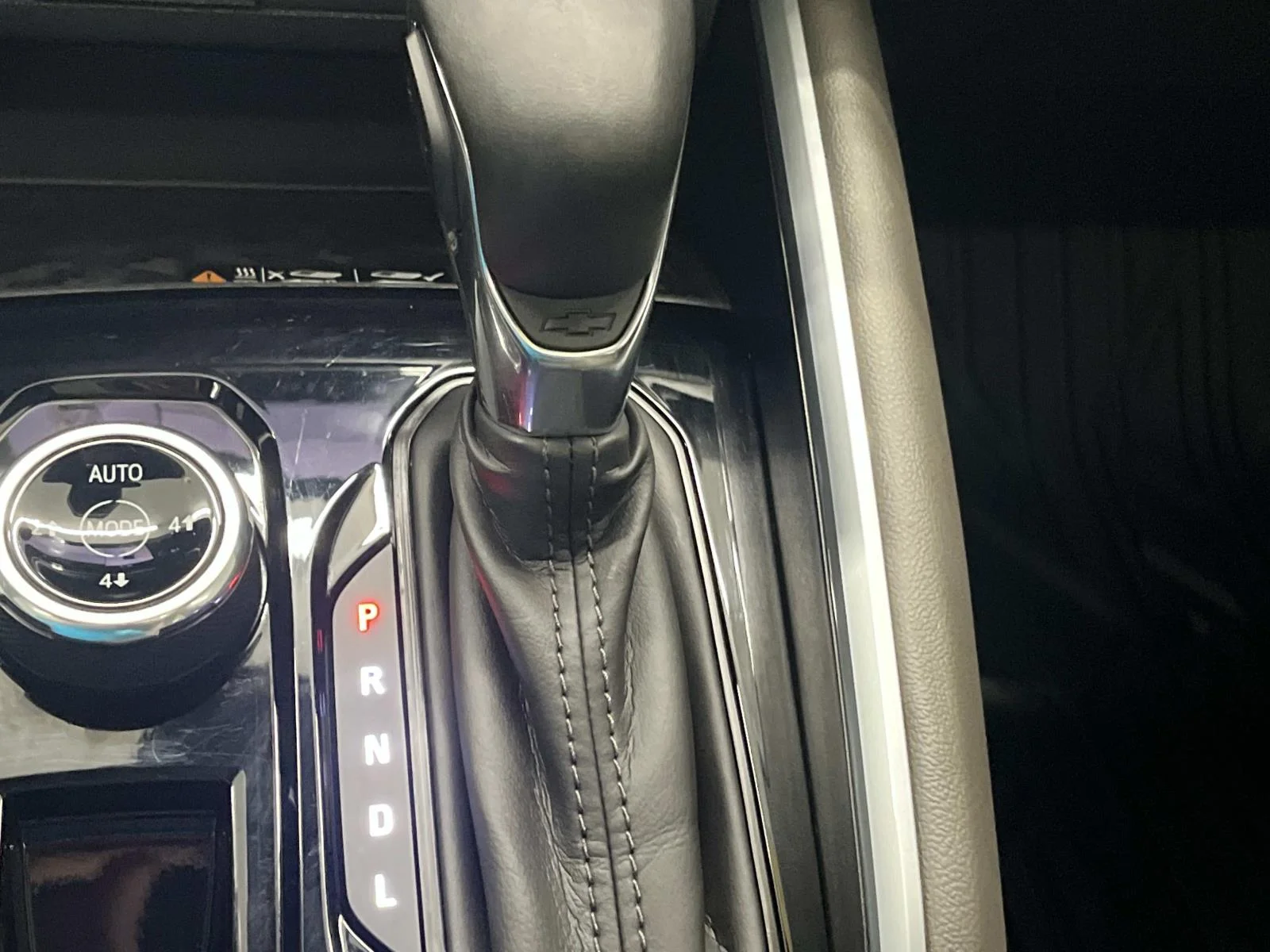 Used 2024 Black Chevrolet ZR2 image 23
