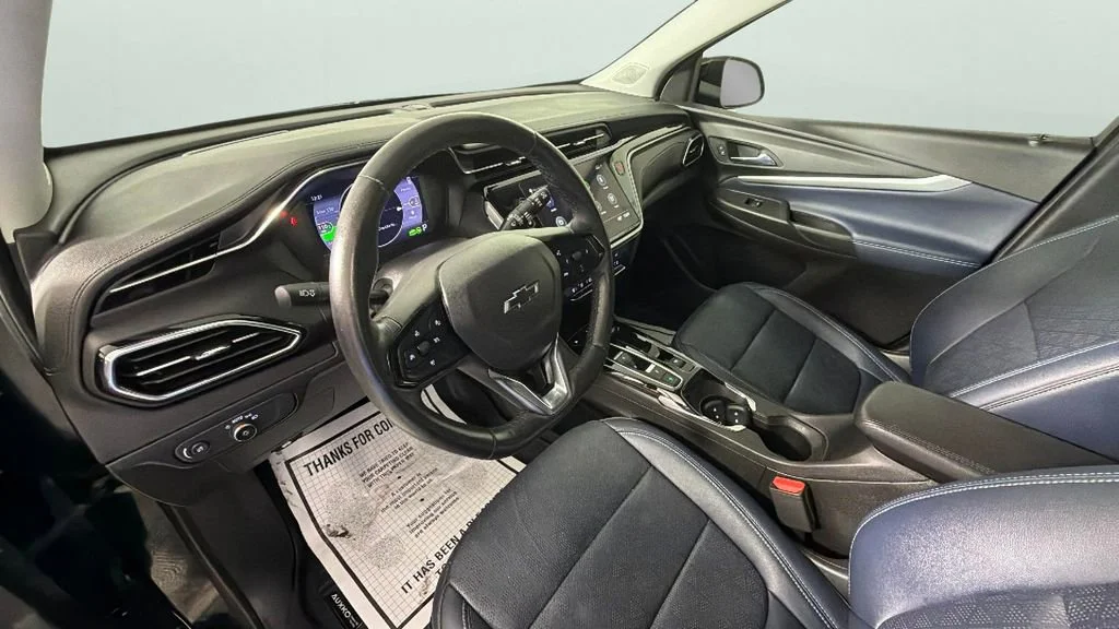 Used 2023 Mosaic Black Metallic Chevrolet LT image 19