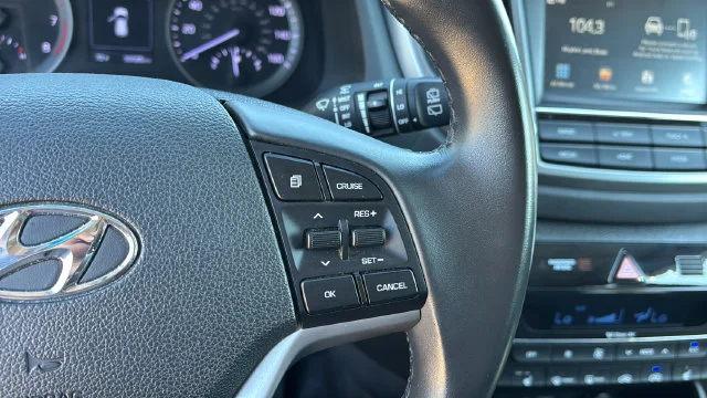 Used 2018 Black Hyundai Value image 24