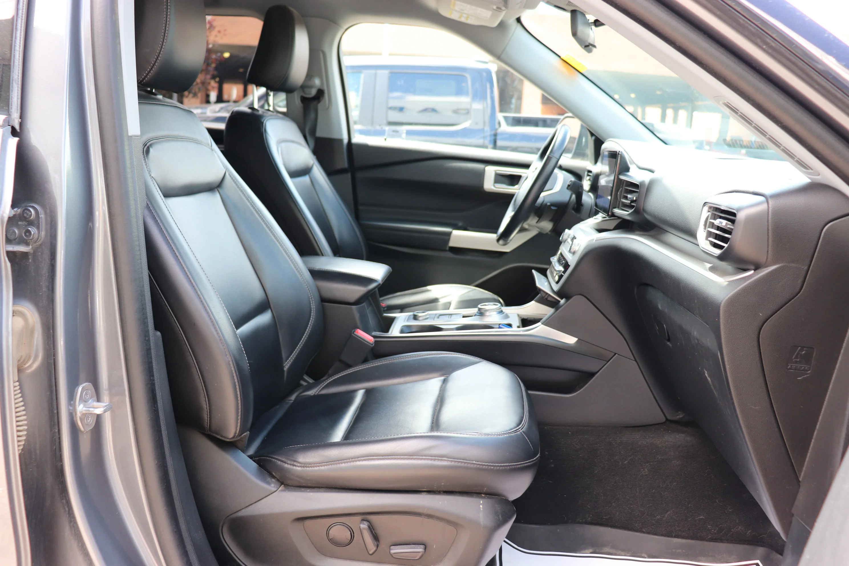Used 2021 Gray Ford XLT 4WD image 7