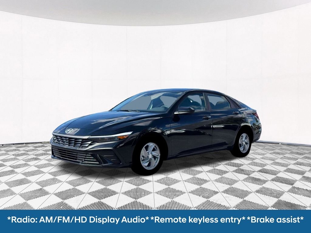 New 2026 Black Hyundai SE image 2