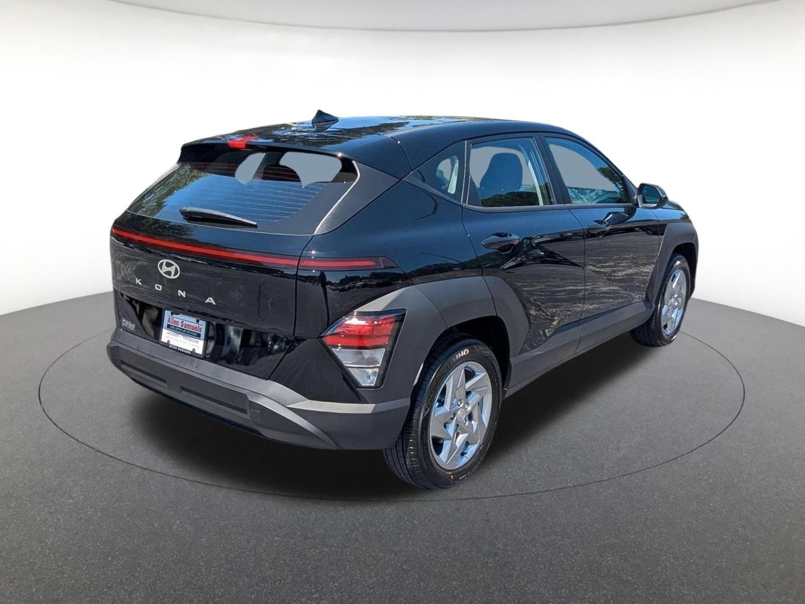 New 2027 Abyss Black Pearl Hyundai SE image 4