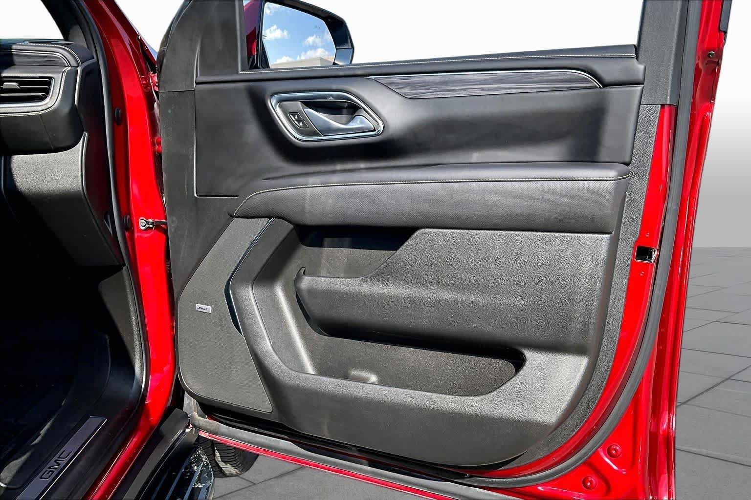 Used 2022 Cayenne Red Tintcoat GMC SLT image 23